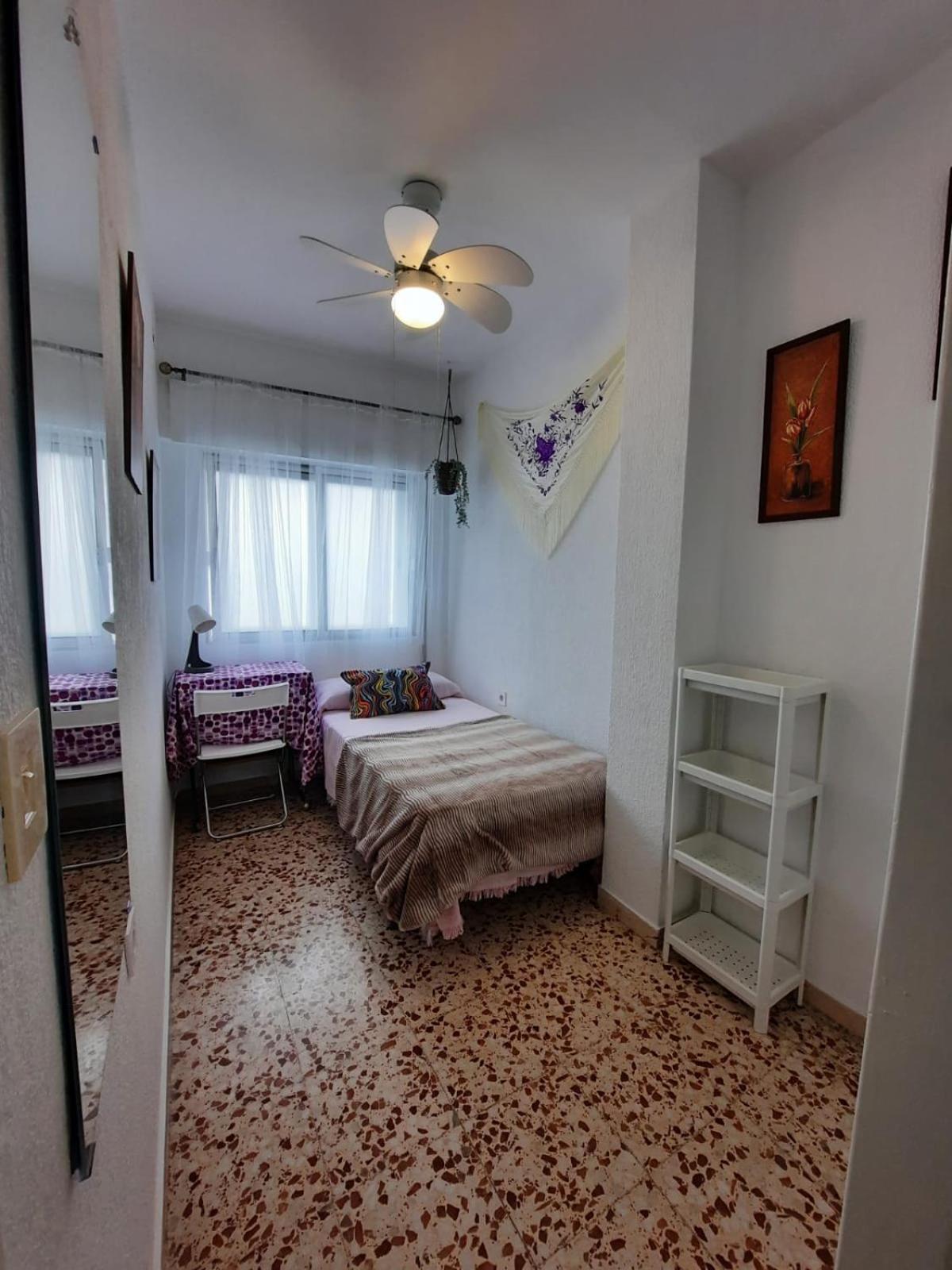 Habitaciones En Mi Piso Del Centro De 우엘바 외부 사진