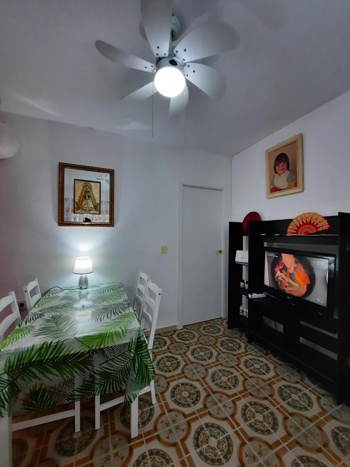 Habitaciones En Mi Piso Del Centro De 우엘바 외부 사진